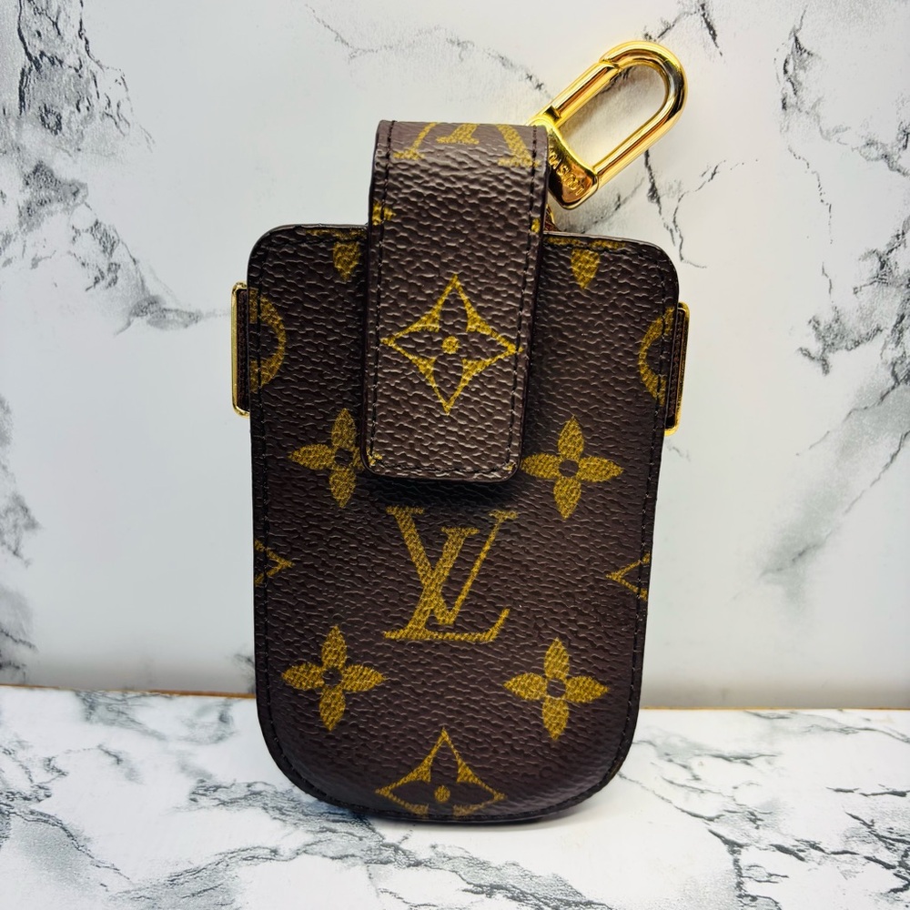 Louis Vuitton Monogram Brown Etui Telephone case Vintage Excellent Condition